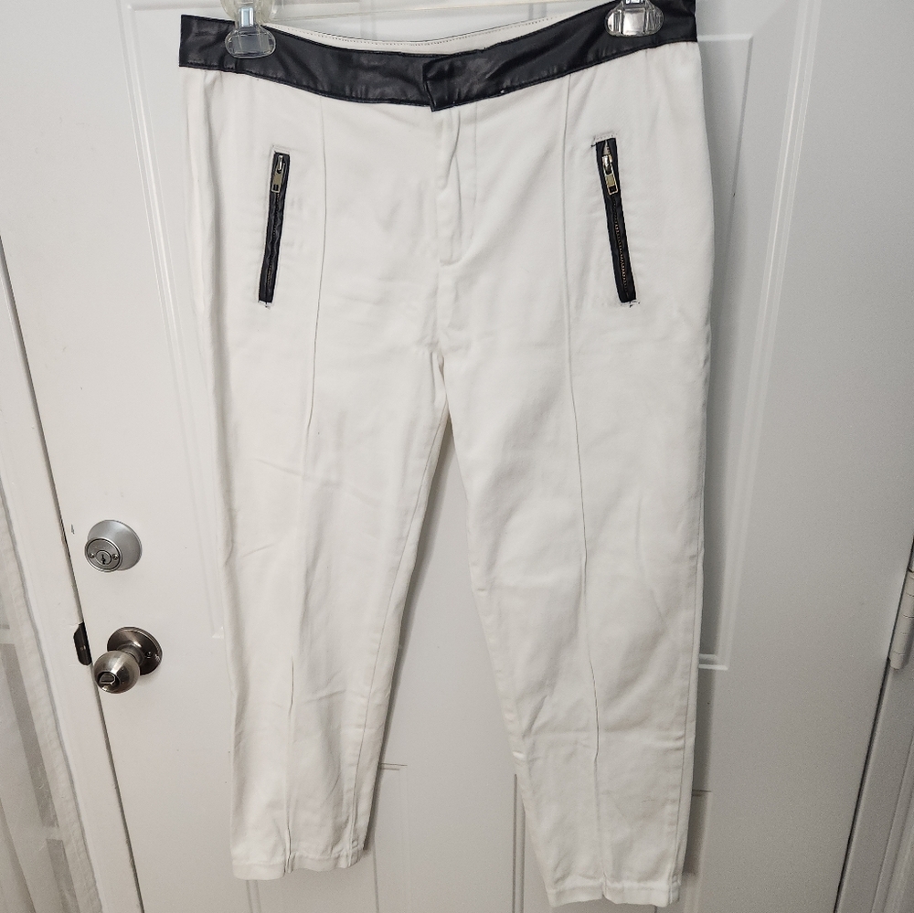 Gibson Latimer Cropped White Pants with Pleather Waist  Size 12‎